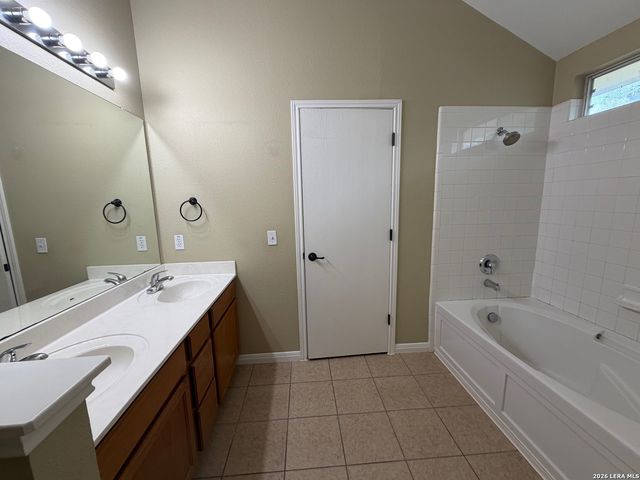 243 Discovery, Kyle, TX 78640