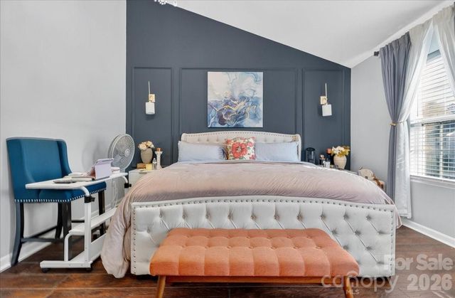 6219 Thompson Brook Lane, Charlotte, NC 28212