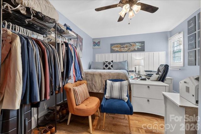 6219 Thompson Brook Lane, Charlotte, NC 28212