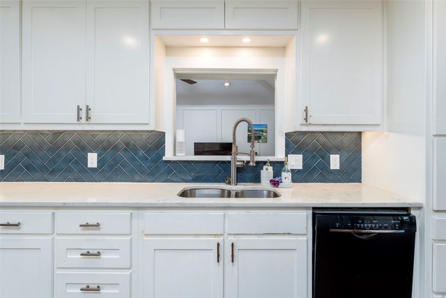 1509 Riverview Drive, Arlington, TX 76012