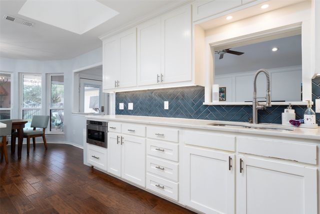 1509 Riverview Drive, Arlington, TX 76012