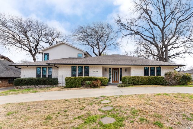1509 Riverview Drive, Arlington, TX 76012