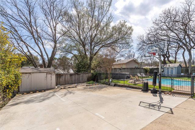 1509 Riverview Drive, Arlington, TX 76012