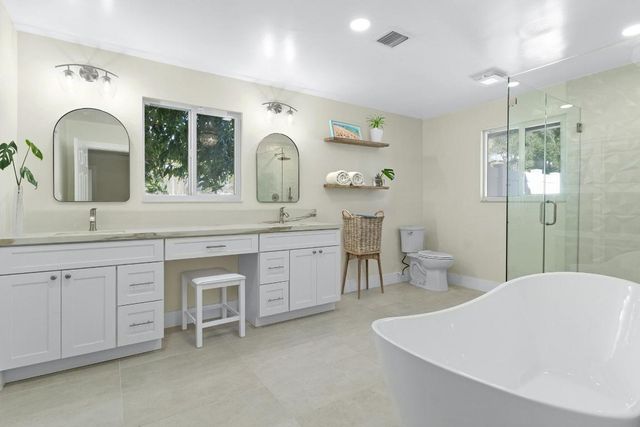 912 SE 8th Court, Deerfield Beach, FL 33441