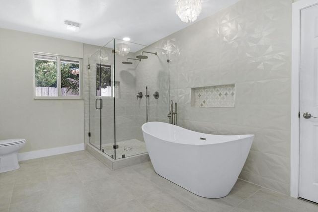 912 SE 8th Court, Deerfield Beach, FL 33441