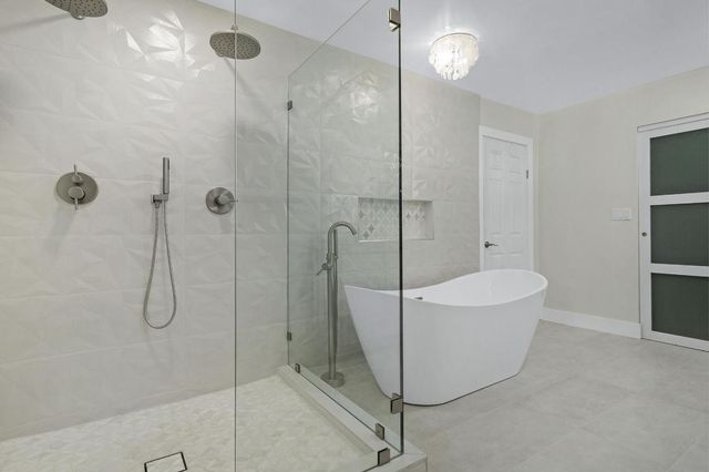 912 SE 8th Court, Deerfield Beach, FL 33441