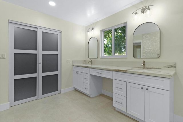 912 SE 8th Court, Deerfield Beach, FL 33441