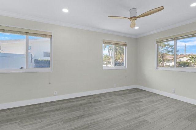 912 SE 8th Court, Deerfield Beach, FL 33441