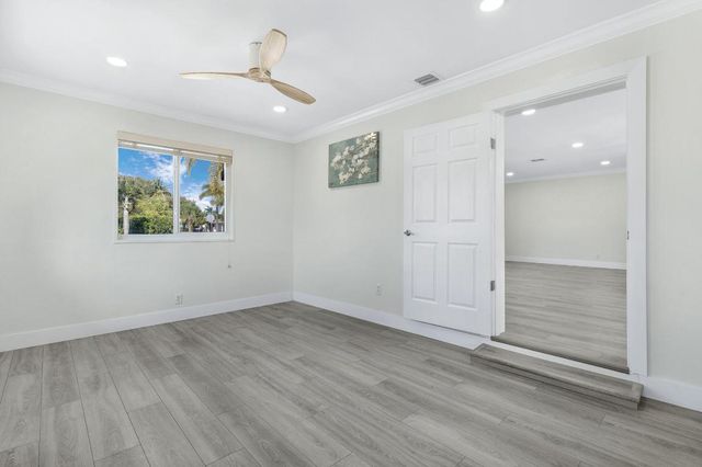 912 SE 8th Court, Deerfield Beach, FL 33441