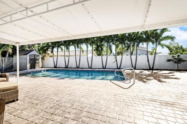 912 SE 8th Court, Deerfield Beach, FL 33441