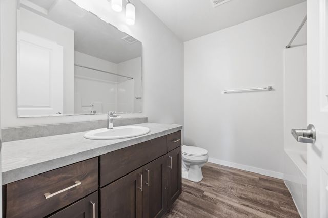 5891 59th Avenue S, Fargo, ND 58104