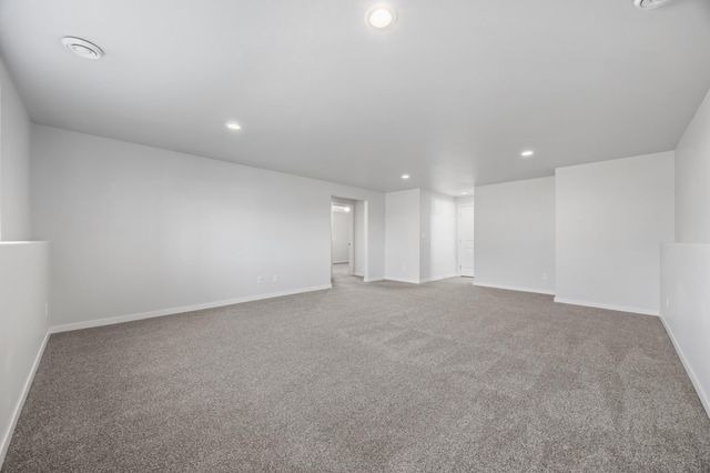 5891 59th Avenue S, Fargo, ND 58104