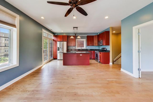 1416 W FARWELL Street 2F, Chicago, IL 60626