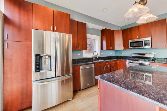 1416 W FARWELL Street 2F, Chicago, IL 60626