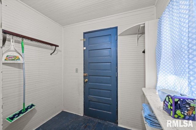 2105 15TH Street, Moline, IL 61265