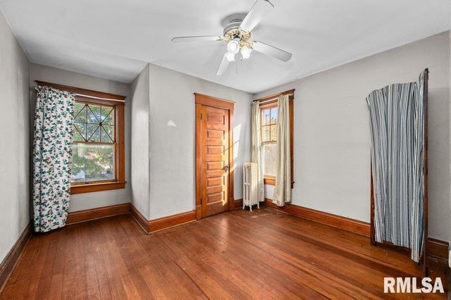 2105 15TH Street, Moline, IL 61265