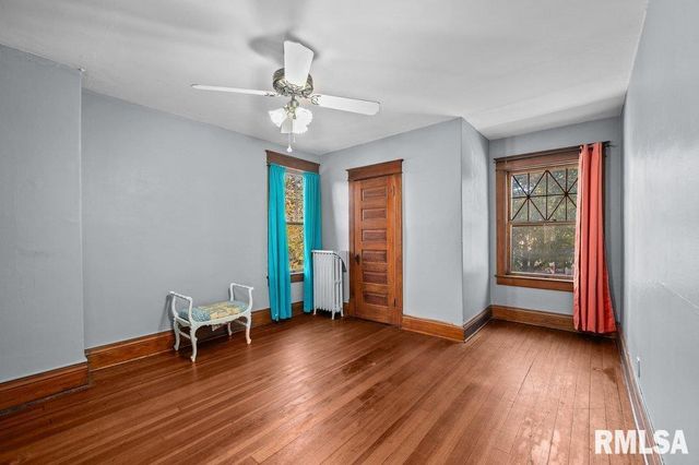 2105 15TH Street, Moline, IL 61265