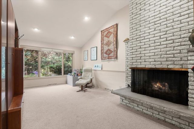 822 Timber Hill Road, Highland Park, IL 60035