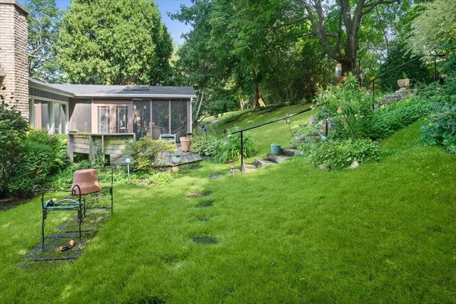822 Timber Hill Road, Highland Park, IL 60035