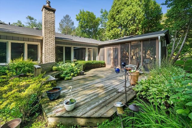 822 Timber Hill Road, Highland Park, IL 60035