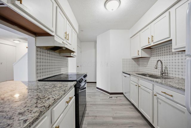 5258 Captains Court, E, Columbus, OH 43220