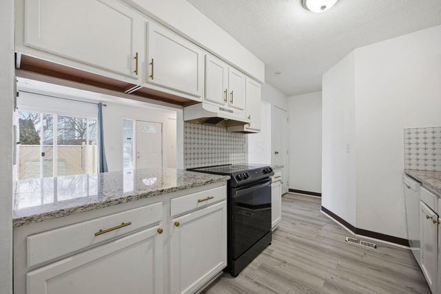 5258 Captains Court, E, Columbus, OH 43220