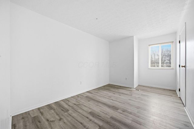 5258 Captains Court, E, Columbus, OH 43220