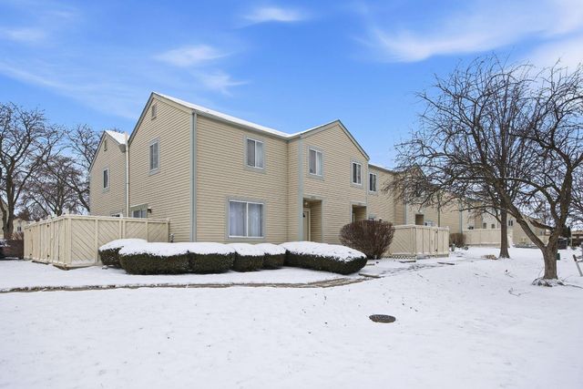 5258 Captains Court, E, Columbus, OH 43220