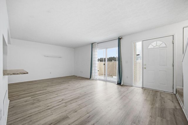 5258 Captains Court, E, Columbus, OH 43220