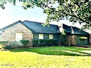 212 Shadow Creek Drive, Florence, MS 39073