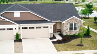 2414 Mcclouds Square, Marysville, OH 43040