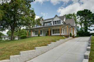 500 Hill Rd, Nashville, TN 37220