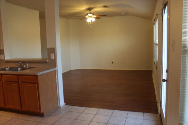 508 Quartz Street, Arlington, TX 76002