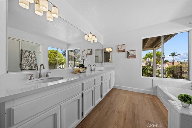 40415 Via Francisco, Murrieta, CA 92562