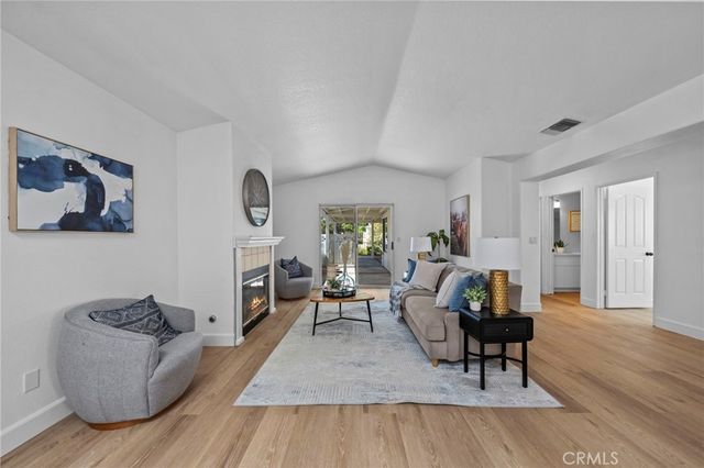 40415 Via Francisco, Murrieta, CA 92562