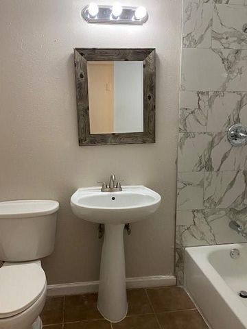 5709 Beechnut Street, Houston, TX 77074