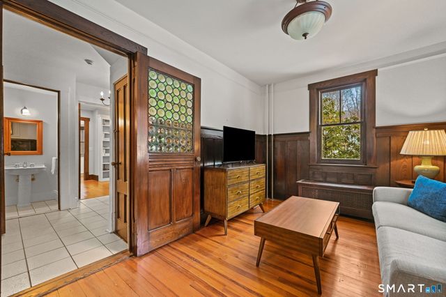 32 Catalpa Road, Wilton, CT 06897