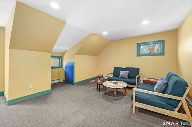 32 Catalpa Road, Wilton, CT 06897