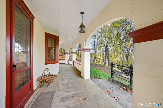 32 Catalpa Road, Wilton, CT 06897