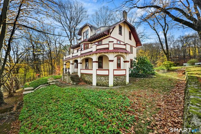 32 Catalpa Road, Wilton, CT 06897