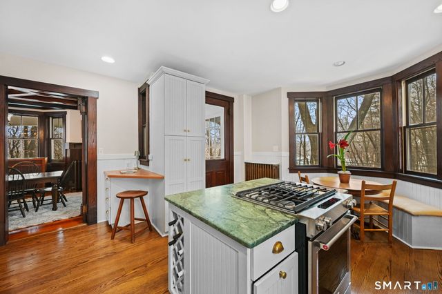 32 Catalpa Road, Wilton, CT 06897