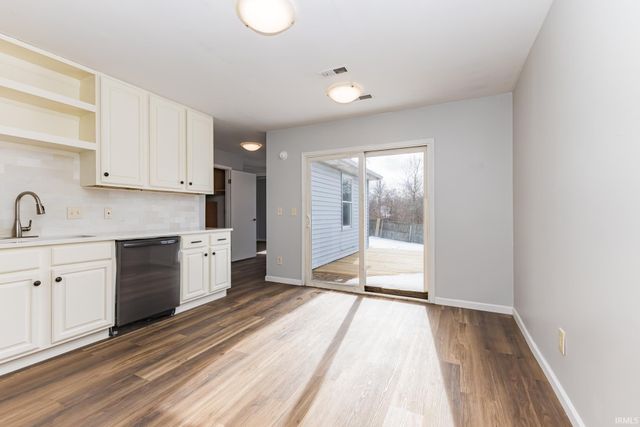 311 Maxine Drive, Garrett, IN 46738