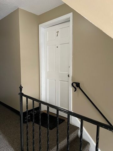 3 Pailet Dr 7, Chelmsford, MA 01863