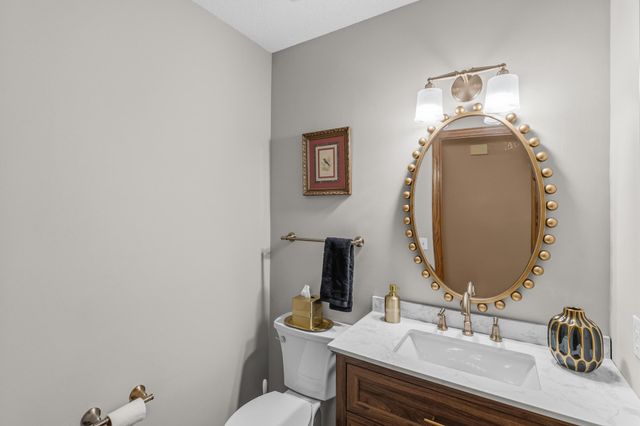 5590 Brickstone Court, Shoreview, MN 55126