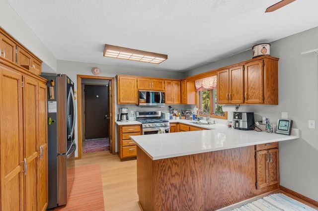 5590 Brickstone Court, Shoreview, MN 55126