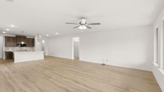 1645 Elle Lane, Aubrey, TX 76227