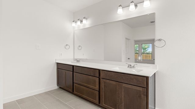 1645 Elle Lane, Aubrey, TX 76227