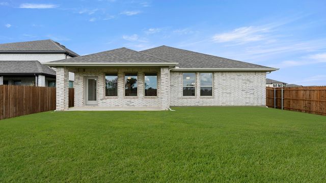 1645 Elle Lane, Aubrey, TX 76227