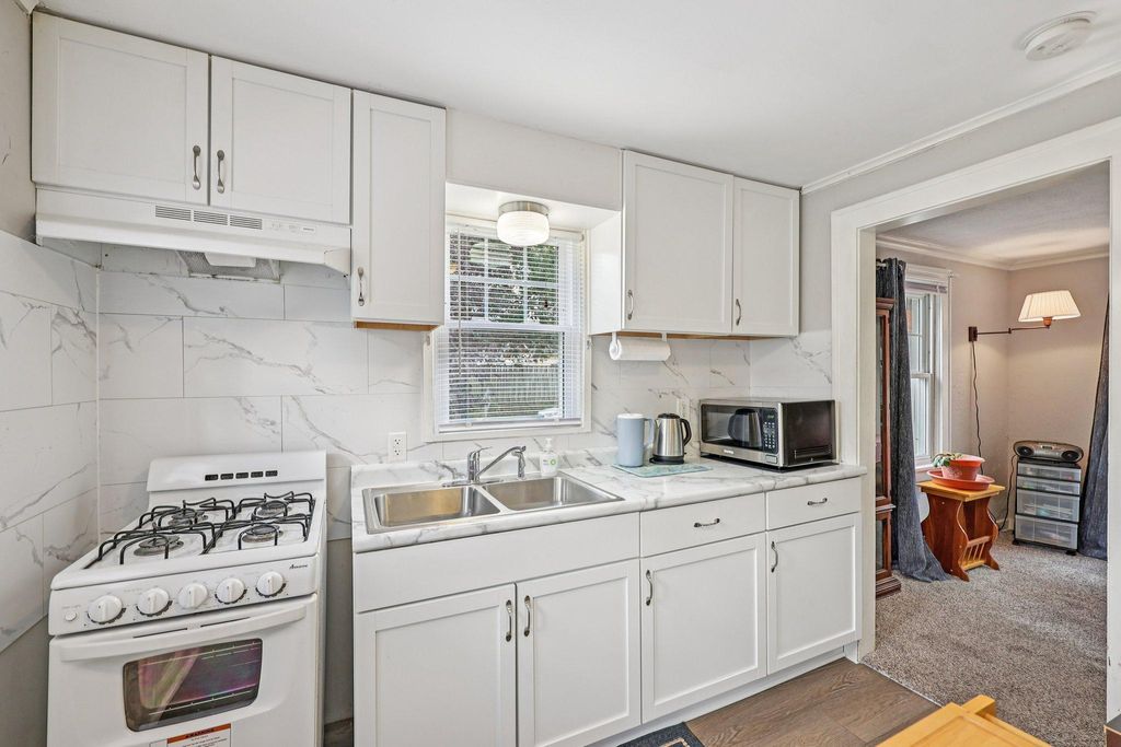 4000 Sheridan Avenue N, Minneapolis, MN 55412 — photo 2