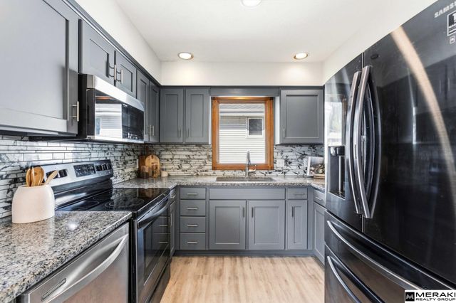 9441 Miami Street, Omaha, NE 68134
